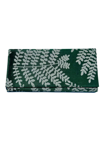 Pochette en soie cambodgienne bleu vert aux motifs Acacia par Cambodia Art Scarf Venez acheter