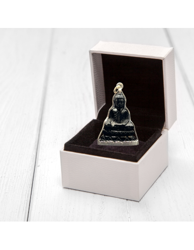 Pendentif Bouddha en posture Bhumisparsha mudra en pierre d'Onyx et argent 50-70% off 